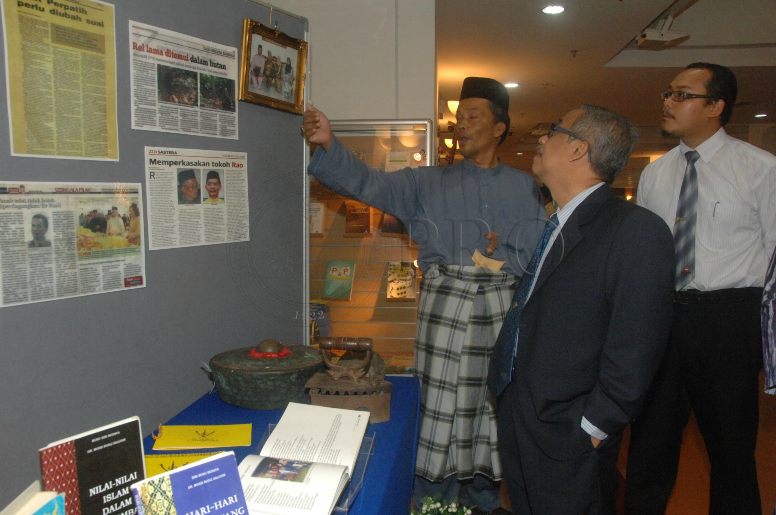 PRO 14 33 WACANA FBA 0021